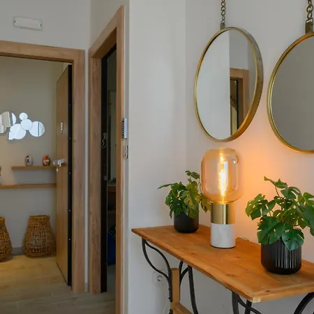 Vicanti Luxury Apartment