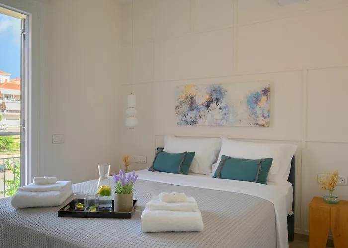 Vicanti Luxury Pylos